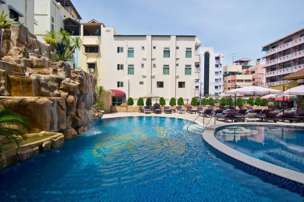 Lk Metropole Hotel Pattaya Bagian luar foto